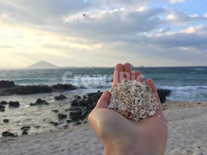 팝콘모래,바다,손,노을,분위기,제주,제주도
