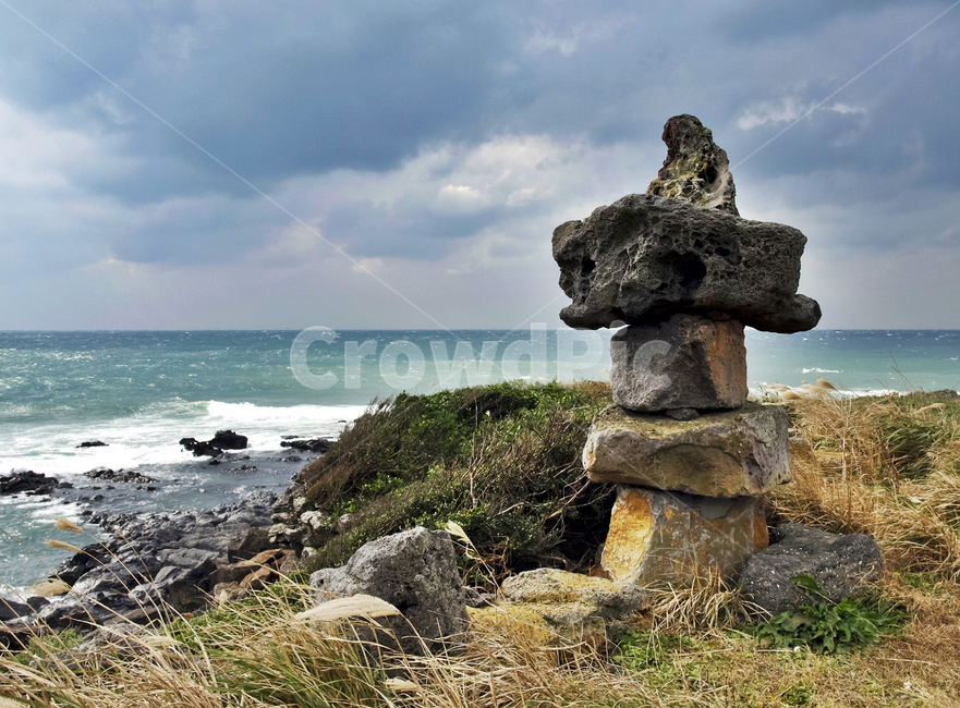 방사탑,기원,소원,돌탑,제주도,구두미포구,파도,자연,제주도,jeju,jeju island,promontory,곶