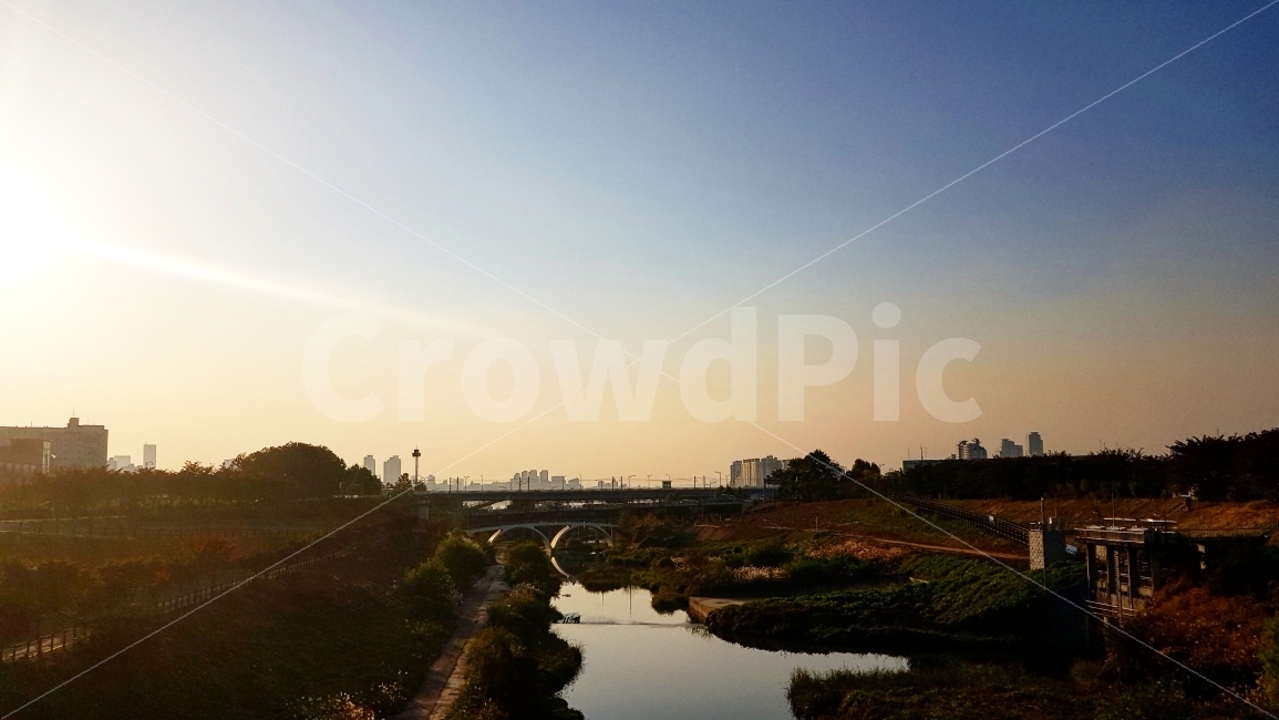 노을,하늘,맑은,풍경,태양,가을,계절,fall,autumn,season,자연,풍경,nature,landscape,한국자연풍경,한국자연경관,korea nature landscape,ditch,도랑
