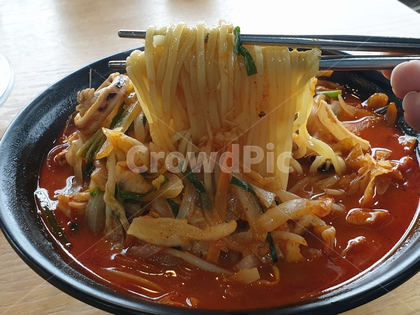 짬뽕,중국요리,중화요리,식사,메뉴,요리,레시피,recipe,맛집,누들,noodle,food,음식,얼큰한,얼큰하다,국물,얼큰한국물,시원한국물,해물,젓가락,meal,dish
