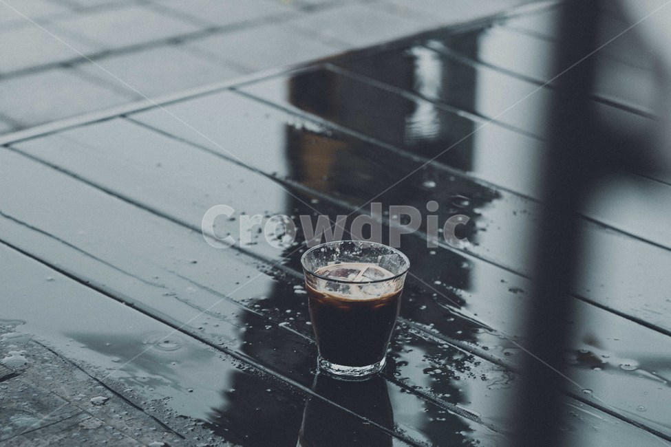 커피,아메리카노,비,비오는날,에스프레소,커피,카페,coffee,cafe,감성,sensible,feeling,비,비오는날,rain,rainy