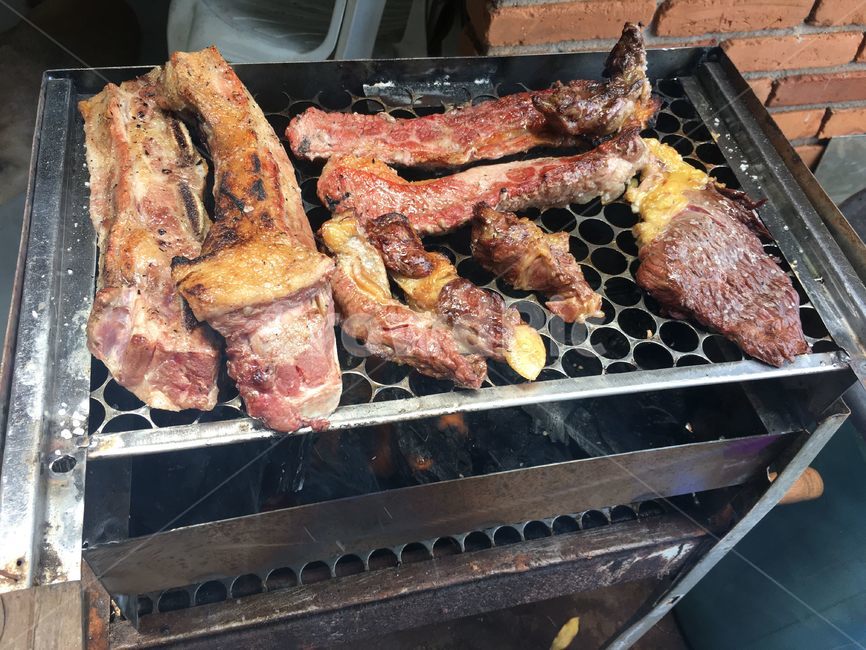 바베큐,소고기,bbq,파티,숯불,구이,그릴,육류,고기,양파,요리,grill,beef,meat,charcoal,cook,cooking,meal,dishes,food,latin