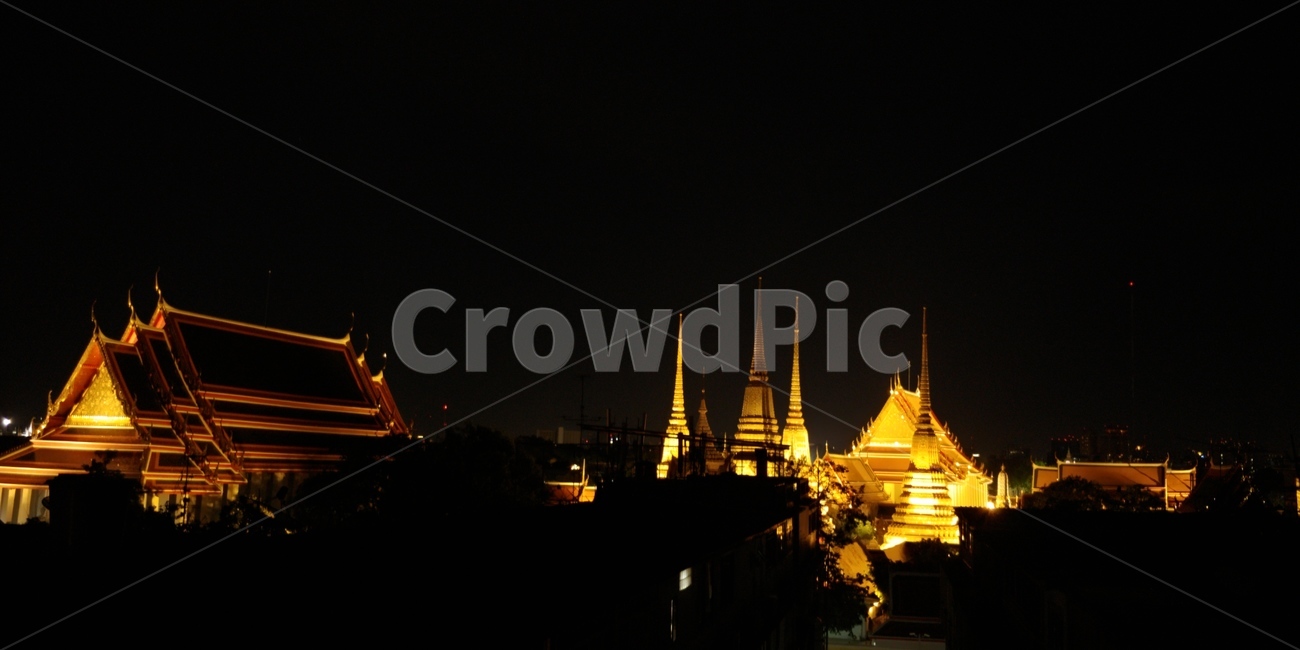 night view,royal temple,golden temple,Riverside Temple,Thailand night view,Bangkok night view,foreign night view,Thai history,Emotional Temple,Wat Arun Temple,morning temple,Wat Pho Temple,Wat Arun,Thai temple,Bangkok Temple,wonderful night view,Dawn Temp