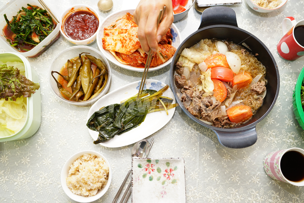 나물,명이나물,장아찌,식사,음식,집밥,식탁,먹방,푸드,한국식,한식,한국음식,먹거리,고기,육식,채소,음식,식재료,요리,food,cook,meal,dishes,food reserves,한식,한국음식,한국요리,korean food,korean dishes,korean meal,korean cook