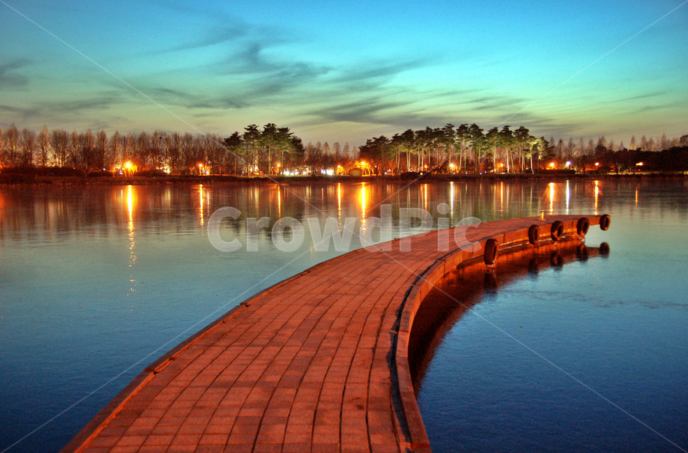 선착장,호수,호수공원,일산,반영,구름,조명,자연,풍경,nature,landscape,야경,밤,nightscape,night,water,물,building,건물,boardwalk,산책로,bridge,다리