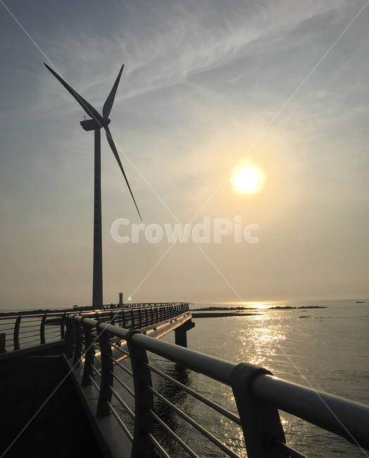제주도,제주,제주바다,풍력발전,풍력기,해질녘,햇빛,해,난간,railing,jejuisland,jeju,island,sunrising,sun,산업,industry,industrial,에너지산업,energy industry