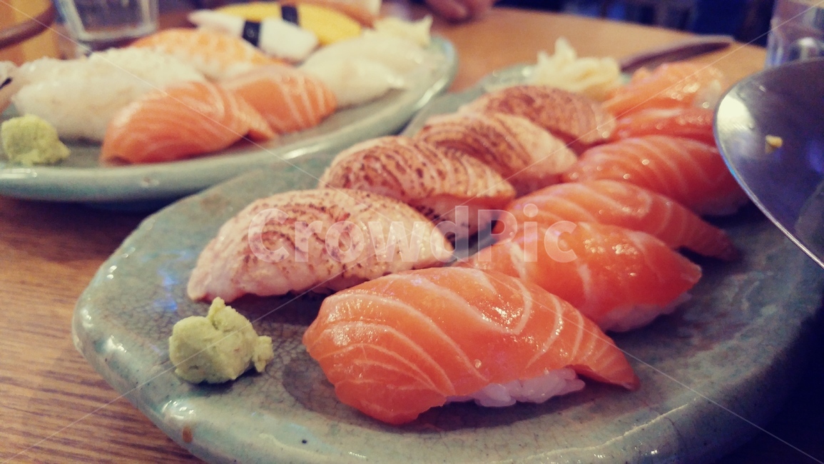 초밥,스시,연어,연어초밥,일식,구운연어,맛집,고추냉이,음식,식재료,요리,food,cook,meal,dishes,food reserves,일식,일본음식,일본요리,Japanese food,Japanese dishes,Japanese meal,Japanese cook