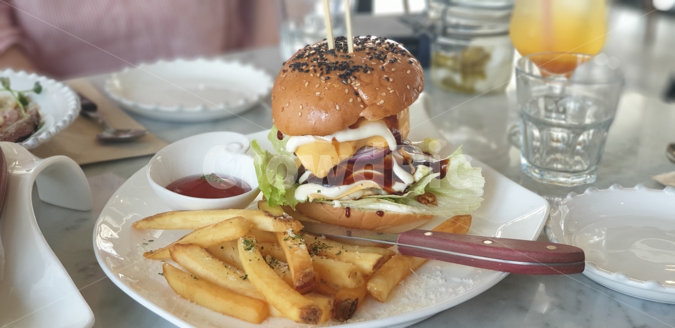 수제버거,햄버거,감자튀김,음식,맛있는음식,맛집,감튀