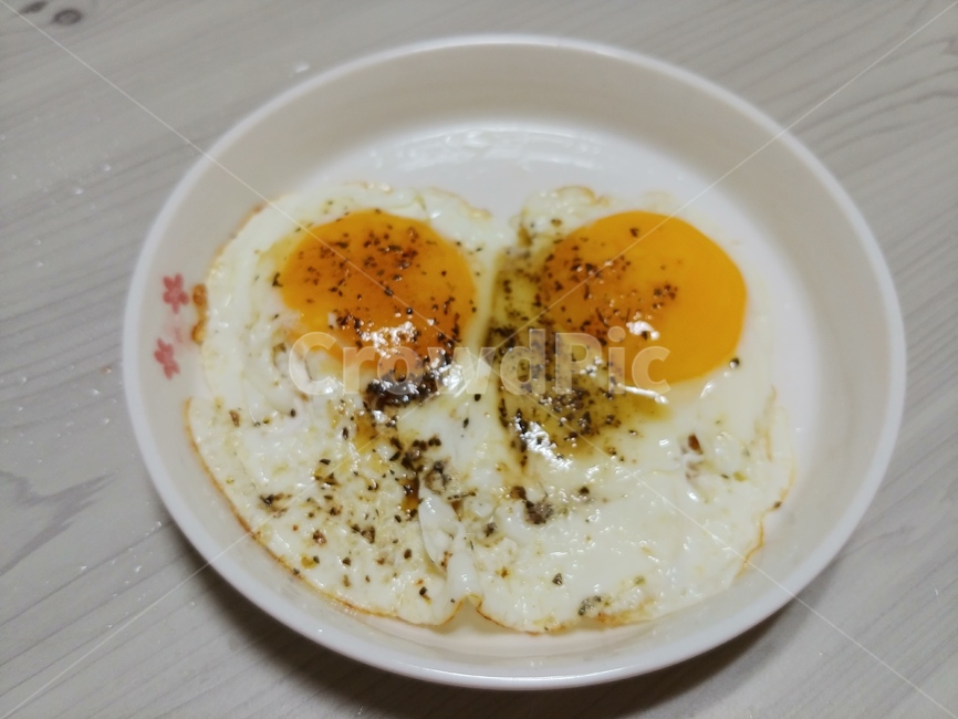 계란후라이,계란,쌍란,쌍계란,egg,쌍계란후라이,달걀후라이,반숙,반숙계란후라이,간식,반찬,집반찬,요리,음식,간단요리,식재료,접시,dishes,밥도둑,food,meal,koreanfood,한국음식,한국요리,koreancook,koreanmeal,건강식