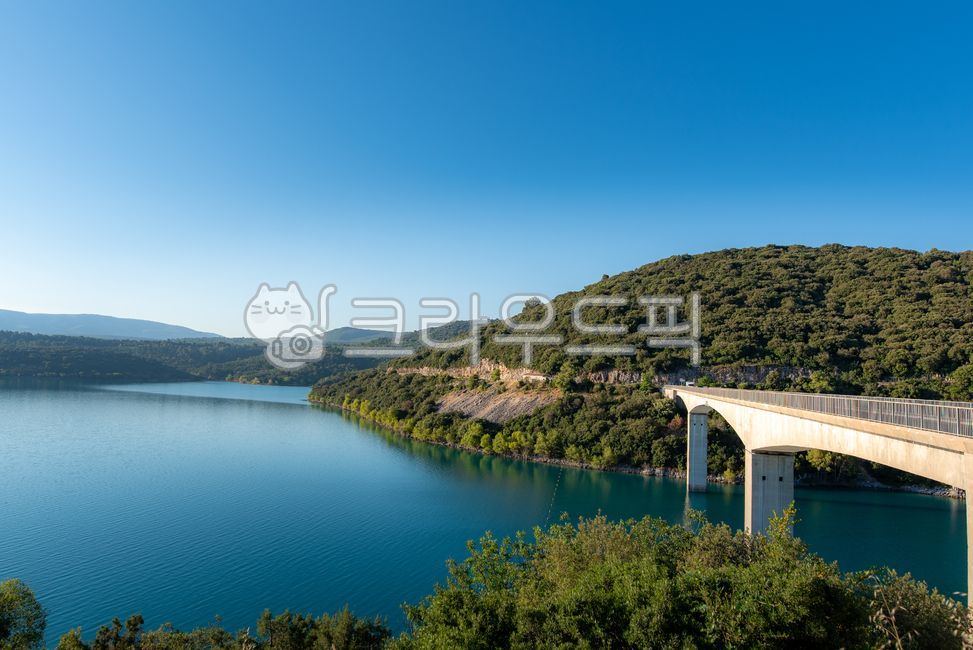 verdon,verdon valley,southern france,nature,lake sainte croix,water,lakeside,france,bridge,francesouth,europe,lake,landscape