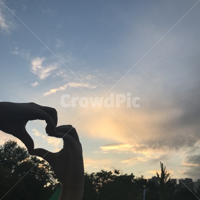 silhouette,sunset,노을,sky,하늘,자연,풍경,nature,landscape,신체일부,몸,body