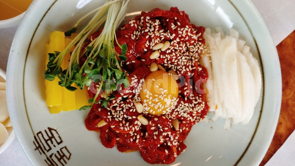 육회,소고기,전주육회,음식,외식,음식,식재료,요리,food,cook,meal,dishes,food reserves,육류,고기,meat,한식,한국음식,한국요리,korean food,korean dishes,korean meal,korean cook