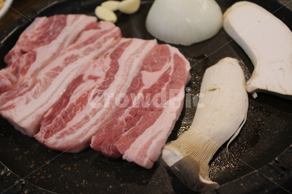 고기,돼지고기,삼겹살,회식,외식,음식,식재료,요리,food,cook,meal,dishes,food reserves,육류,고기,meat,한식,한국음식,한국요리,korean food,korean dishes,korean meal,korean cook