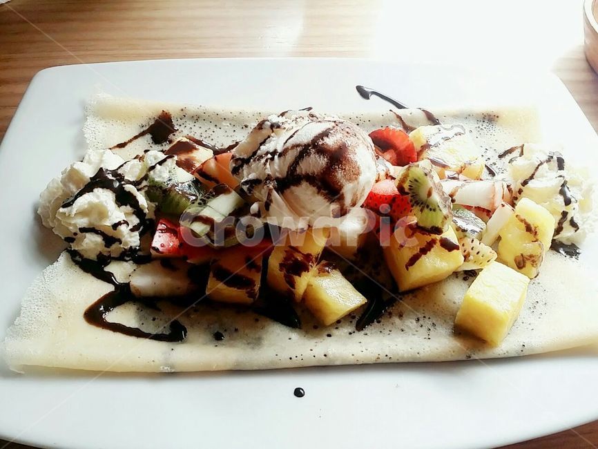 디저트,크레페,카페,과일크레페,아이스크림,음식,식재료,요리,food,cook,meal,dishes,food reserves,디저트,간식,후식,dessert,snack