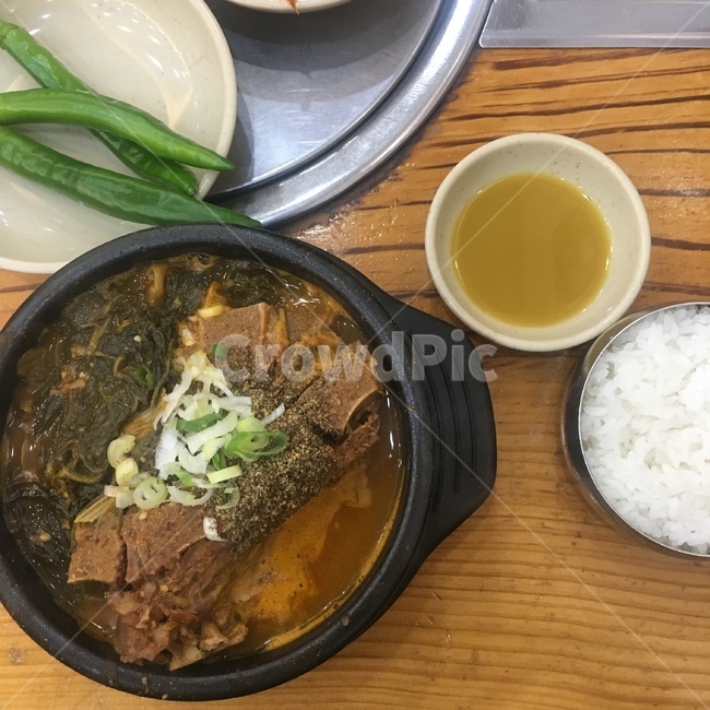 뼈해장국,국물,해장국,해장,뚝배기,음식,숙취해소