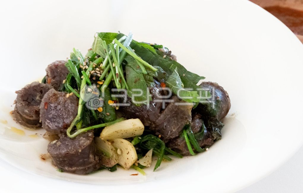 Stirfried Baeksundae,garlic,Stirfried Sundae,snack,chives,vegetable,food,Sesame