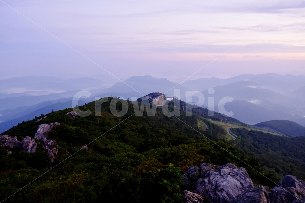 산,등산,자연,풍경,일출,정상,환경,덕유산,향적봉,자연,풍경,nature,landscape,한국자연풍경,한국자연경관,korea nature landscape,outdoors,옥외,mountain range,산맥,mountain