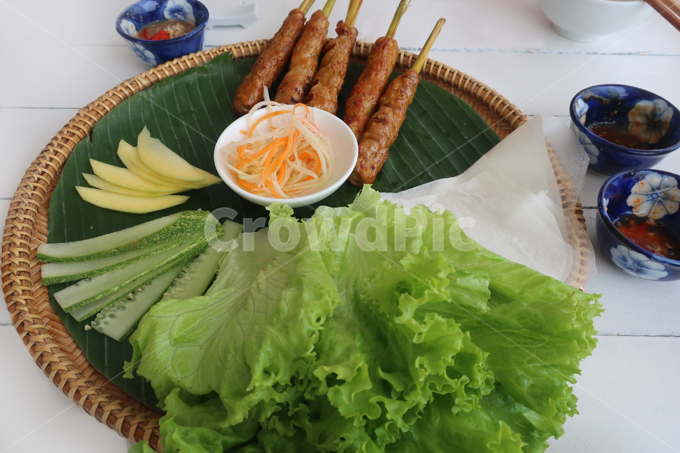 베트남음식,건강식,야채,채소,튀김,해외음식,식재료,음식,재료,롤,cook,food,dishes,meal,바구니,소스