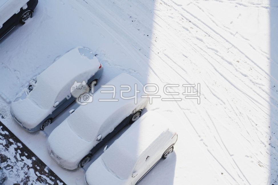 겨울,계절,설경,겨울풍경,날씨,겨울분위기,실외,추위,폭설,고드름,얼음,강추위,혹한,한파,얼다,겨울철,한겨울,동파,결빙,기후,기상,차가움,해빙,눈보라,첫눈,자동차,차량,교통,outdoors,car,vehicle