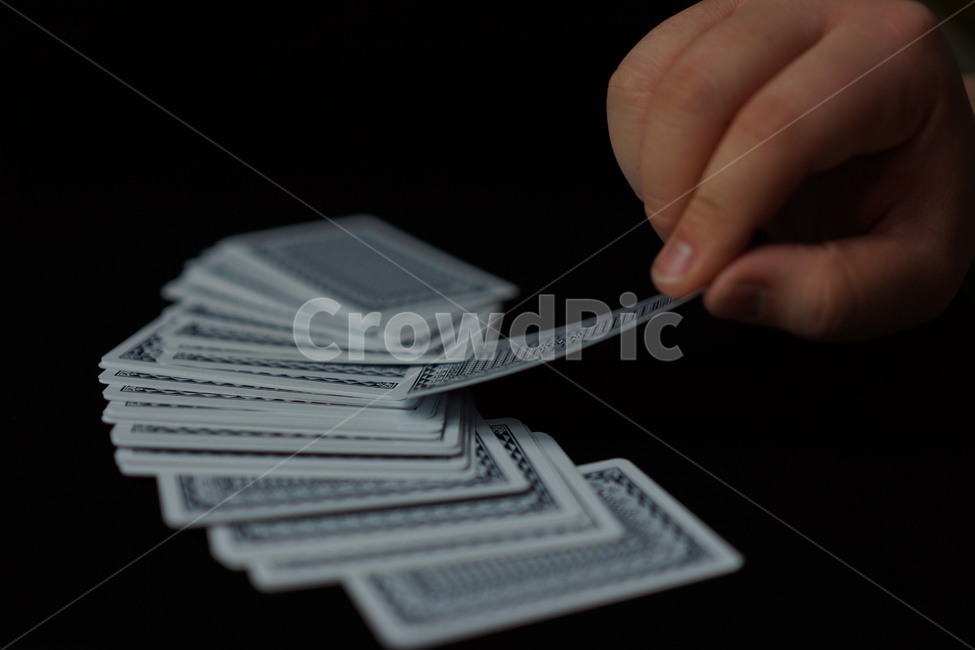 포커,원카드,카드놀이,카드게임,도박,플레잉카드,트럼프카드,playingcard,trumpcard,poker,손가락,사람,인물,인간,human,person,신체일부,몸,body,게임,오락,놀이,game,play
