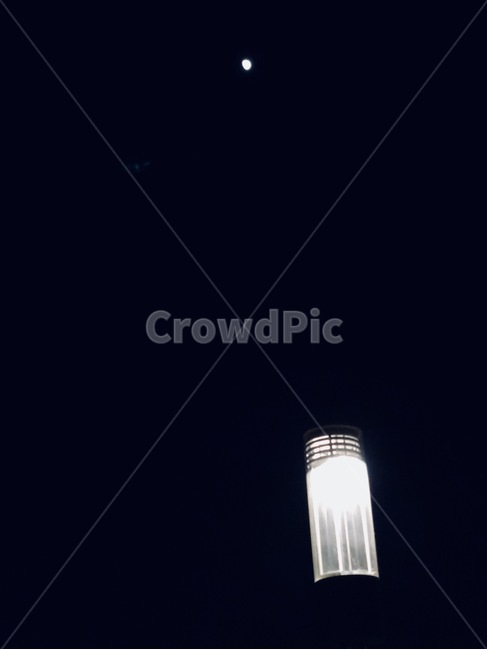 흑백,전구,불빛,달,빛,야경,밤,풍경,nightscape,night,landscape,light