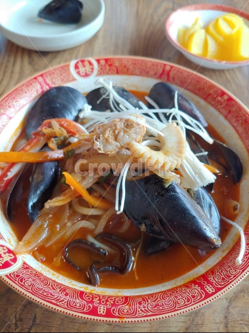 중국집,짬뽕,해물짬뽕,오징어,홍합,짬뽕국물,점심,얼큰한짬뽕,시원한국물,불맛,불맛짬뽕,음식,식재료,요리,food,cook,meal,dishes,food reserves,중식,중국음식,중화요리,chinese food,chinese dishes,chinese meal,chinese cook