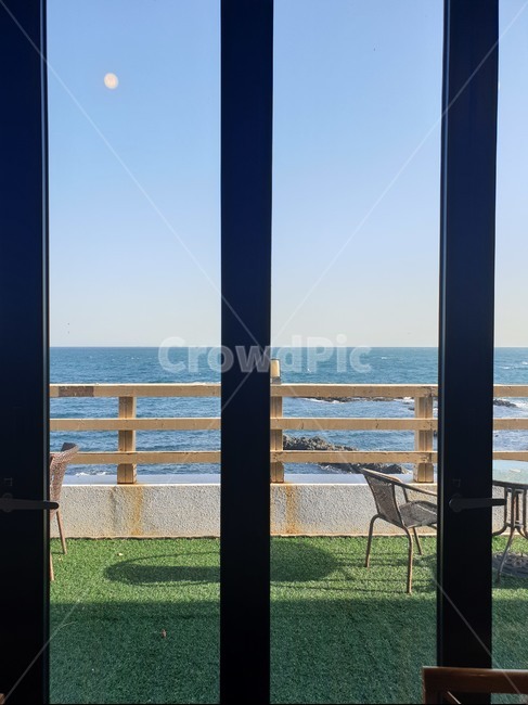 까페,커피,자연,바다,하늘,창문,window,cafe