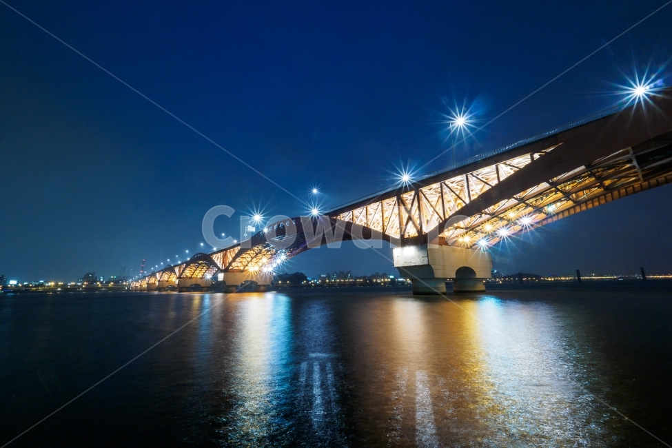 서울,성산대교,야경,빛,한강,대교,다리,매직아워,성산,마포,강북,불빛,seoul,seongsan,bridge,nightview,light,hanriver,magichour,야경,밤,풍경,nightscape,night,landscape,도시,city,한국도시풍경,한국도시경관,korea cityscape,building,건물