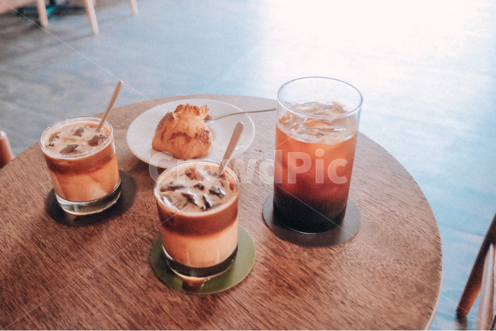 커피,디저트,카페,음료,스콘,빵,coffee,cafe,아메리카노,scone,컨셉,연출,감성