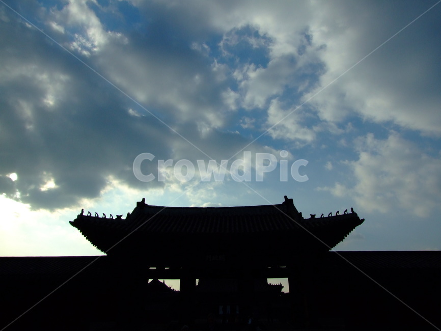 고궁,하늘,나무,풍경,역광,한국전통,한국문화,korean traditional,korean culture,실루엣,그림자,silhouette,shadow,건축물,건물외관,exterior,building,structure,architecture,construction