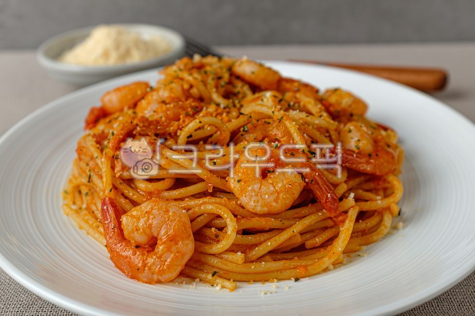 Italian culture,close up,acidulous,ingredient,Italian food,cream,noodle,tomato,rose pasta,food,cheese,meal,parsley,pasta,grocery,Food Ingredients,ingredients,soft