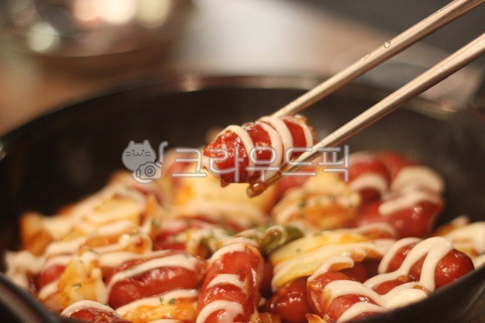 Stirfried Sausage and Vegetables,snack,sausage,Stirfried sausage,cooking,food