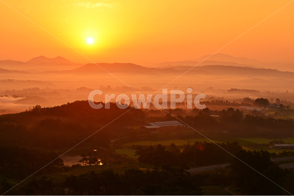 outdoors,옥외,landscape,nature,자연,scenery,sky,하늘,dawn,새벽,redsky,붉은하늘,weather,날씨,함평,밀재,밀재일출,아침,운해,여명,해돋이,경치,경관,풍경,농촌,농업,농경,농사,경작,자연,풍경,nature,landscape,한국자연풍경,한국자연경관,korea nature landscape