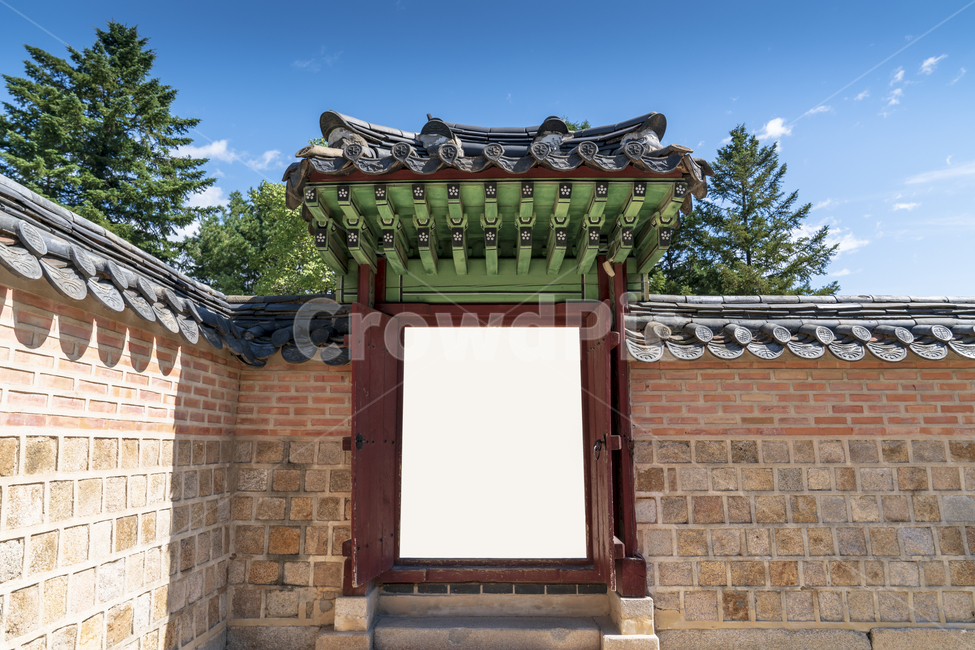 fancy,curve,construct,cloud,wooden building,Gyeongbokgung,Cultural Heritage,sight,tile,wood,tradition,quiet,sky,roof,king,woodcarving,Color,history,seoul,outdoor,Joseon Dynasty,korea,White,blue,Hanok,eaves,old palace