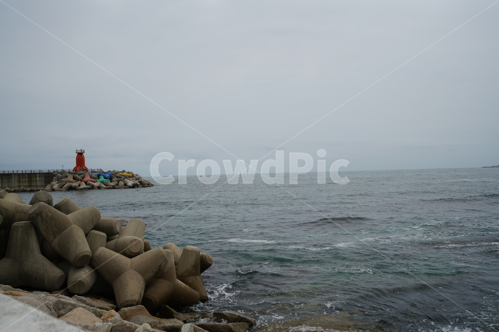 등대,바다,풍경,바닷가,하늘,바닷물,경치,자연,물,sea,방파제,등대,lighthouse,promontory,곶