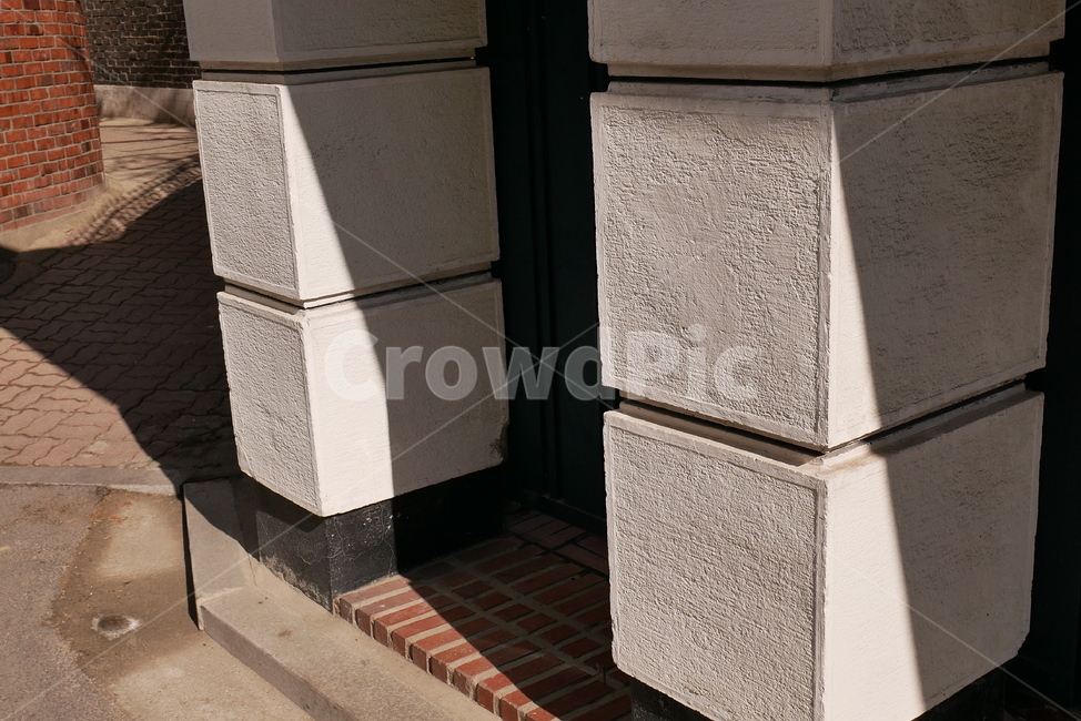 기둥,그림자,빛,거리,낮,건축물,건물외관,exterior,building,structure,architecture,construction