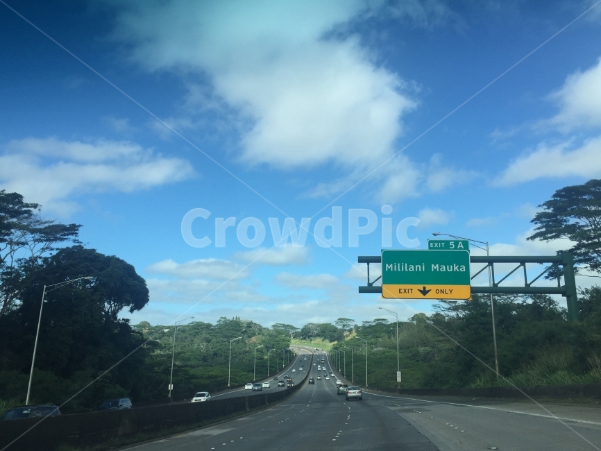하와이,미국,도로,운전,표지판,하늘,맑은,파랑,구름,투어,road,tour,travel,signpost,해외,외국,세계,foreign,oversea,world,교통,교통수단,traffic,transportation,freeway,고속 도로,highway,고속도로