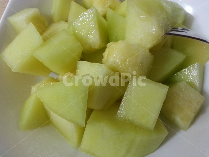 멜론,달콤한,과일,초록,하얀접시,과일상품,제철과일,과일,열매,fruit