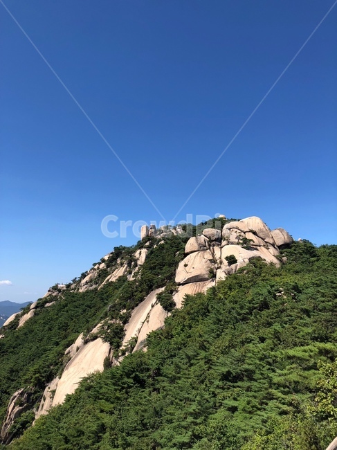 nature,경사,outdoors,옥외,바위,산,하늘,맑음,깨끗함,자연,나무,tree,캠핑,한국자연풍경,한국자연경관,korea nature landscape