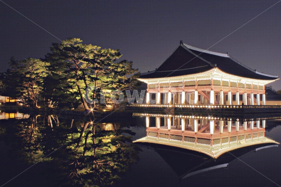경회루,경복궁,야경,반영,경복궁야간개장,풍경,연못,nightseeing,고궁,궁궐,한국적,traditional,landmark,야경,밤,풍경,nightscape,night,landscape,한국전통,한국문화,korean traditional,korean culture,랜드마크,landmark,tourist attraction,한국랜드마크,한국관광지,한국명소,korea landmark,korea tourist attraction