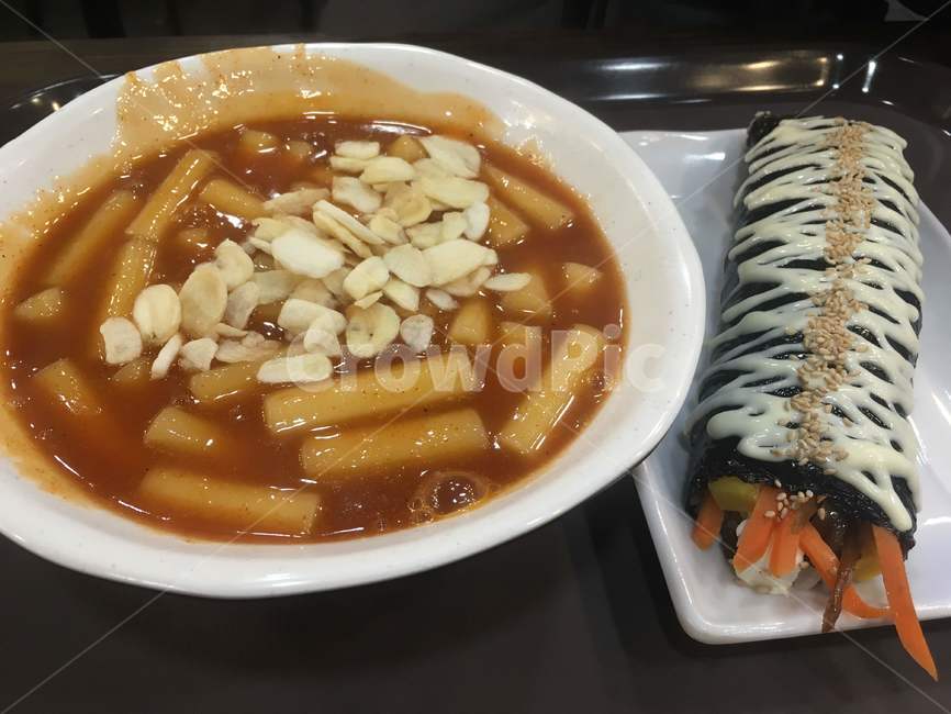 분식,떡볶이,김밥,마늘떡볶이,크림치즈김밥,국물떡볶이,떡,음식,food,한식
