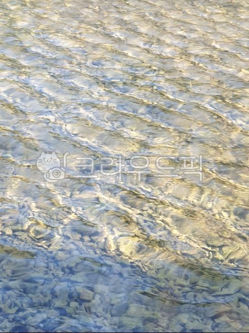 윤슬,물결,물흐름,출렁출렁,일렁일렁,flow,water,물,sea