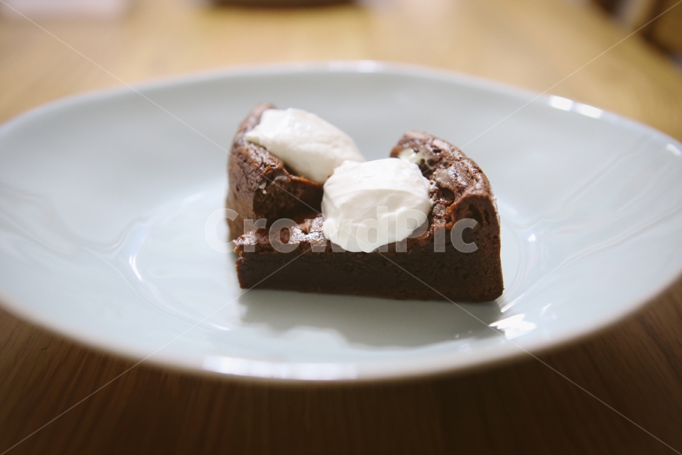 음식,요리,브라우니,디저트,후식,빵,베이킹,홈베이킹,치즈,크림,플레이팅,음식,식재료,요리,food,cook,meal,dishes,food reserves,빵,bread,디저트,간식,후식,dessert,snack