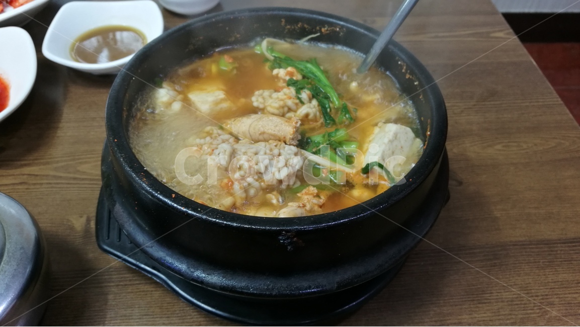 동태탕,음식,맛집,식당,맛,뚝배기,고니,파,끓다,두부,맵다,얼큰하다,밥,국물,찌개,음식,식재료,요리,food,cook,meal,dishes,food reserves