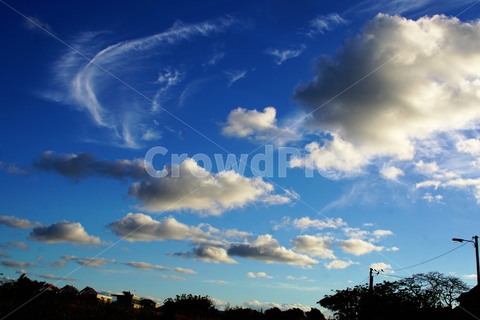 하늘,자연,sky,nature,구름,감성,파란하늘,나무,산,자연,풍경,nature,landscape,outdoors,옥외,azure sky,푸른 하늘,cloud,weather,날씨