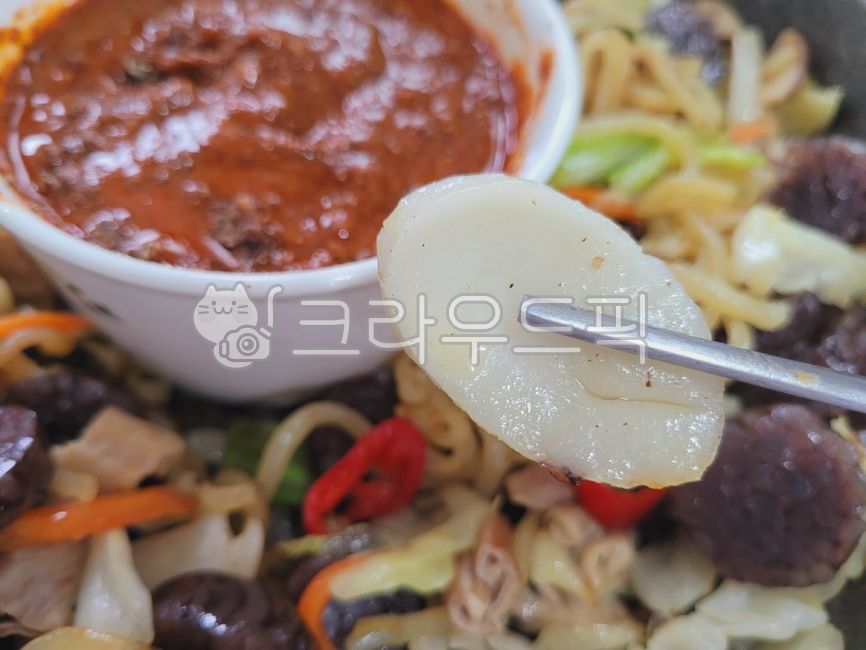 음식,food,식재료,한국음식,koreanfood,요리,식사,양념장,순대,순대볶음,떡