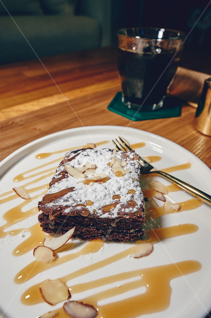 디저트,브라우니,케익,빵,음식,brownie,접시,음식,식재료,요리,food,cook,meal,dishes,food reserves