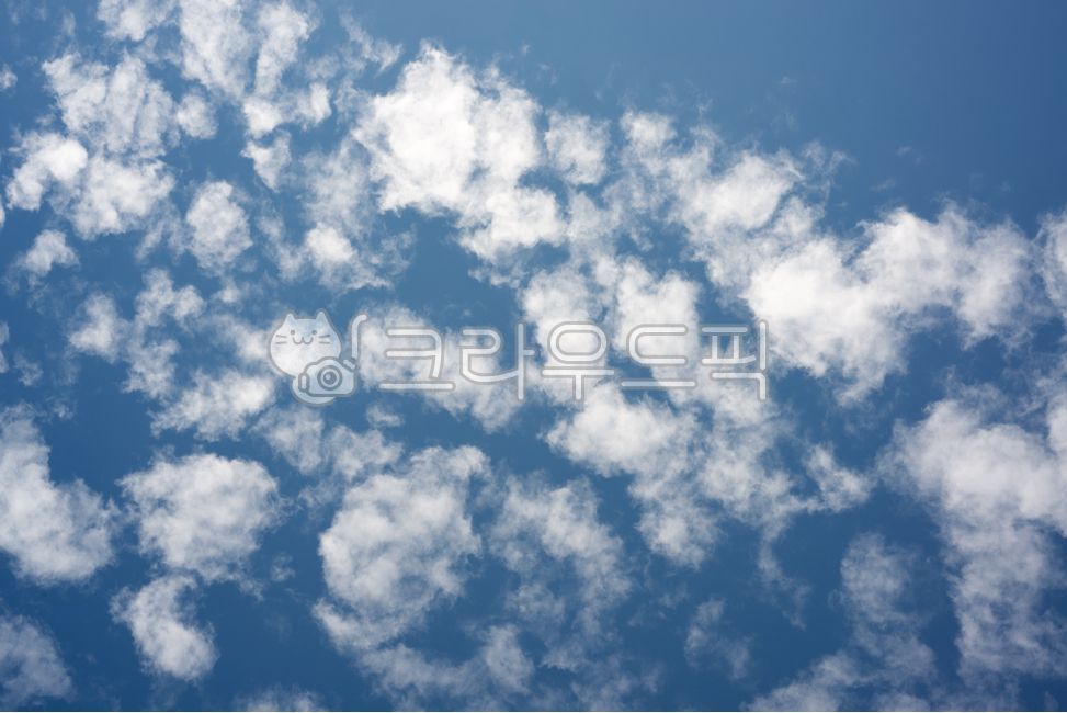 구름,하늘,파란하늘,흰구름,뭉게구름,맑은하늘,자연,배경,청명,여름하늘