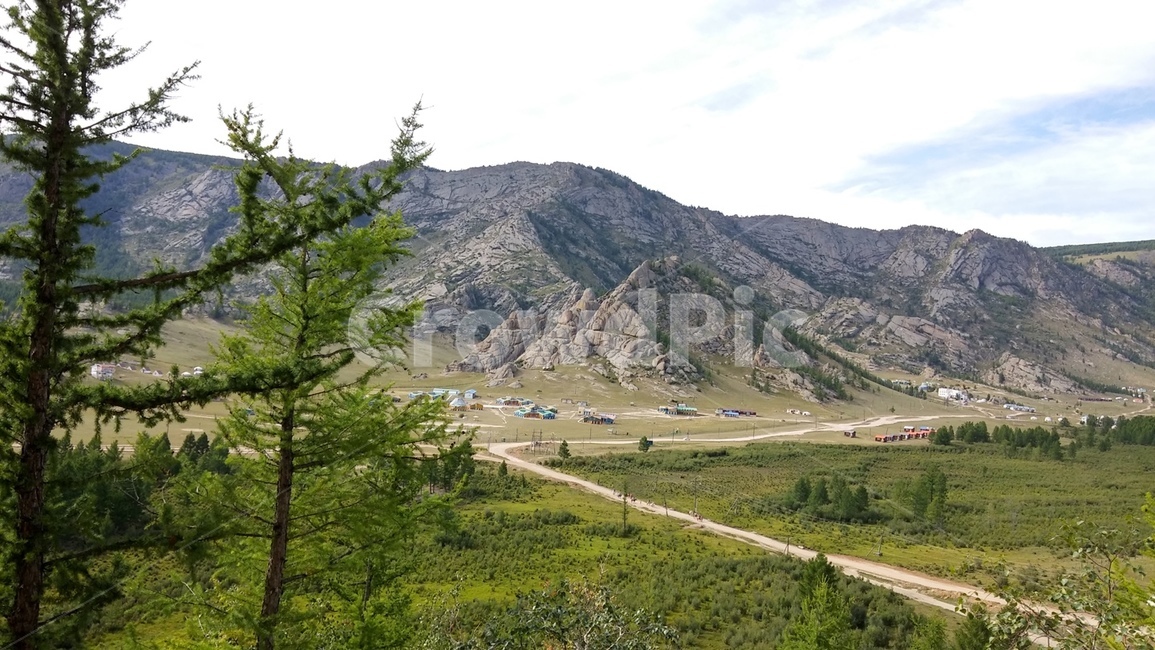 산,몽골,자연,mongolia,풍경,nature,하늘,큰산,길,녹색,green,건물들,대자연,경치,landscape,scenery,scene,view,맑음,몽골경치,mongolialandscape