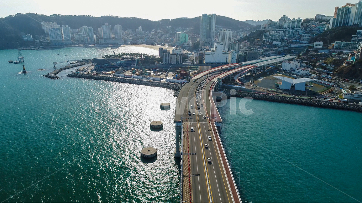 부산,남항대교,송도,송도해수욕장,암남동,관광지,바다,교통,자동차,여행,시원한,한산한,도로,케이블카,해상케이블카,도시,풍경,city,landscape,한국도시풍경,한국도시경관,korea cityscape,교통,교통수단,traffic,transportation,road,outdoors,옥외,경치,nature,자연,freeway,고속 도로,scenery